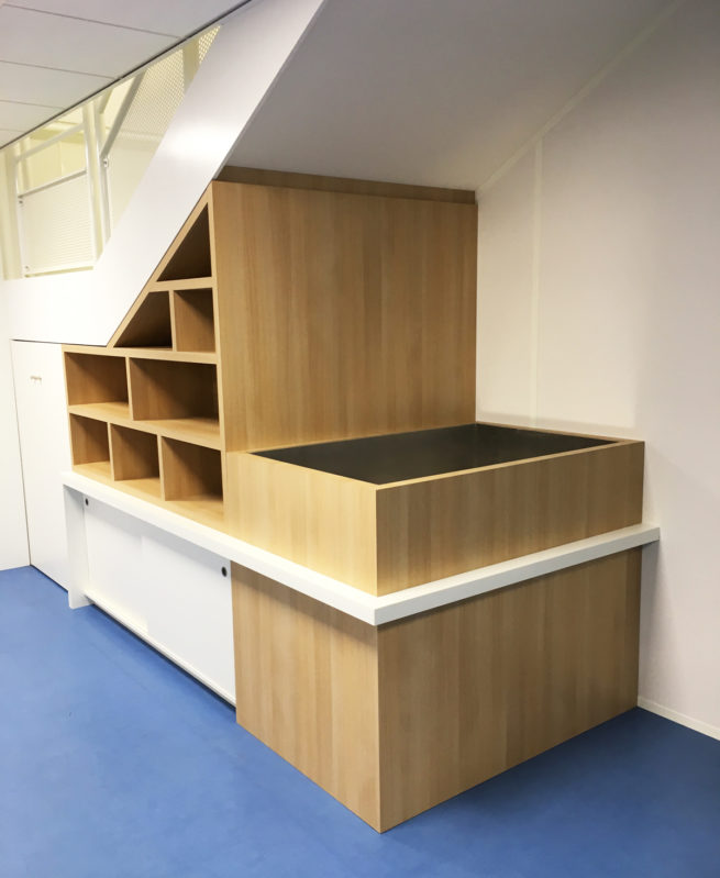 Meuble sous escalier